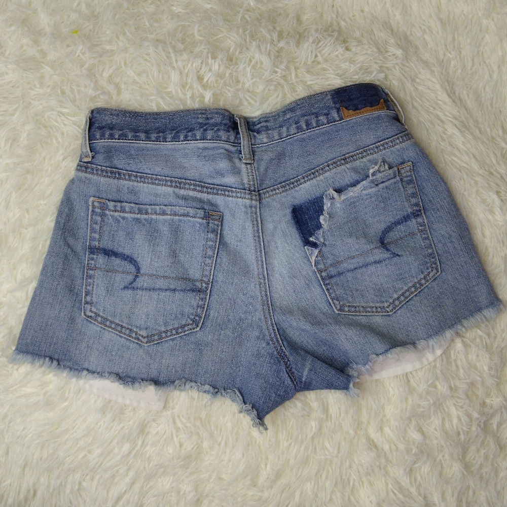AEO Distressed Vintage Hi-Rise Festival Jean Short Size 4 - Picture 7 of 12